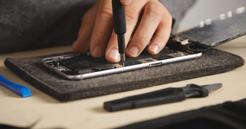 Changer la batterie Samsung : le guide complet pour une réparation réussie