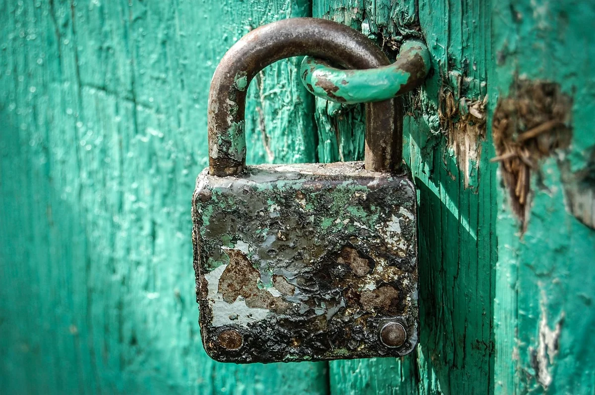Les différences de sécurité : pourquoi HTTPS gagne haut la main